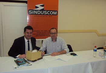 Assinatura do convênio com a UNICRED