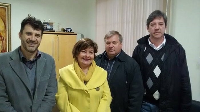 Entidades entregam pleito ao TRT